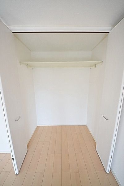 収納　★大きめのクローゼット★