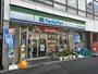 コンビニ　ファミリーマート 早稲田大学理工学部前店（コンビニ）まで152m