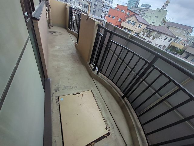 バルコニー