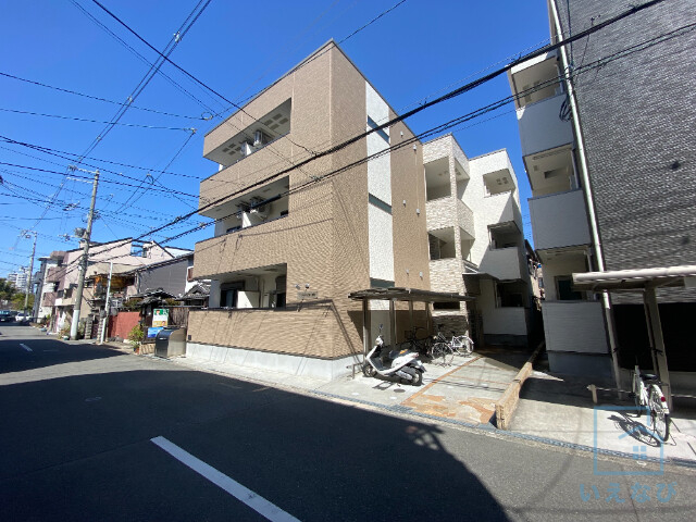 地下鉄谷町線 駒川中野駅 徒歩5分 3階建 築9年の外観写真