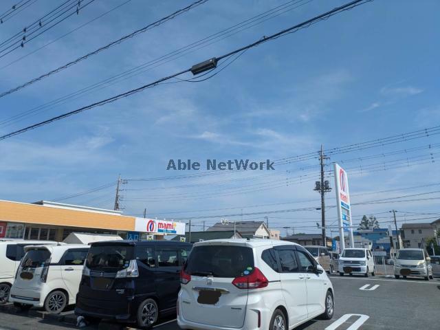 スーパー　マミーマートマミープラス高坂店（スーパー）まで562m