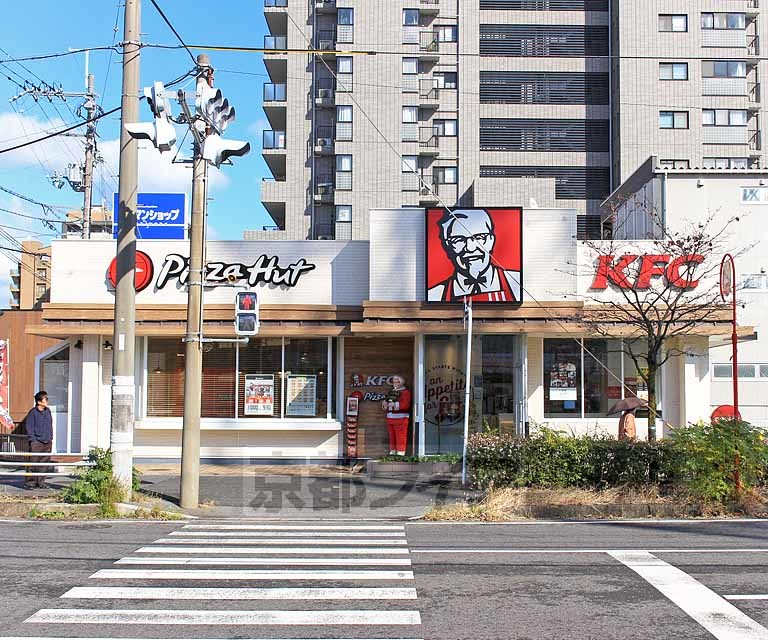 飲食店　ケンタッキーフライドチキン 堅田店（飲食店）まで112m