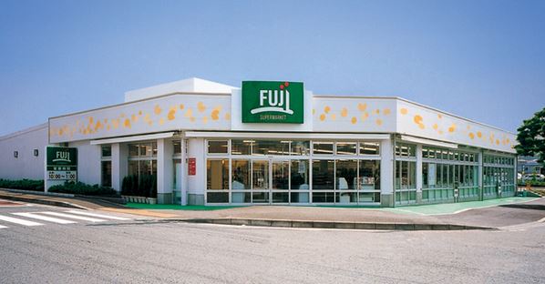 スーパー　Fuji羽田店（スーパー）まで241m