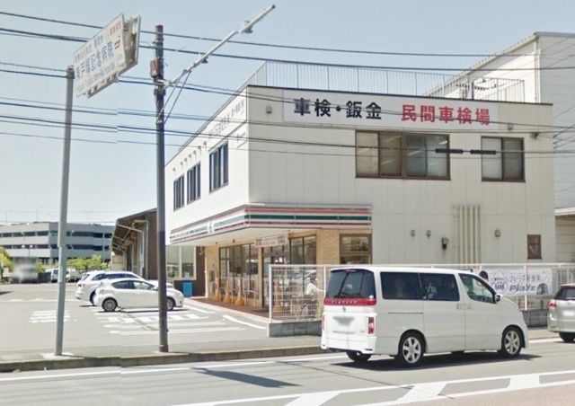 コンビニ　セブンイレブン（コンビニ）まで1029m