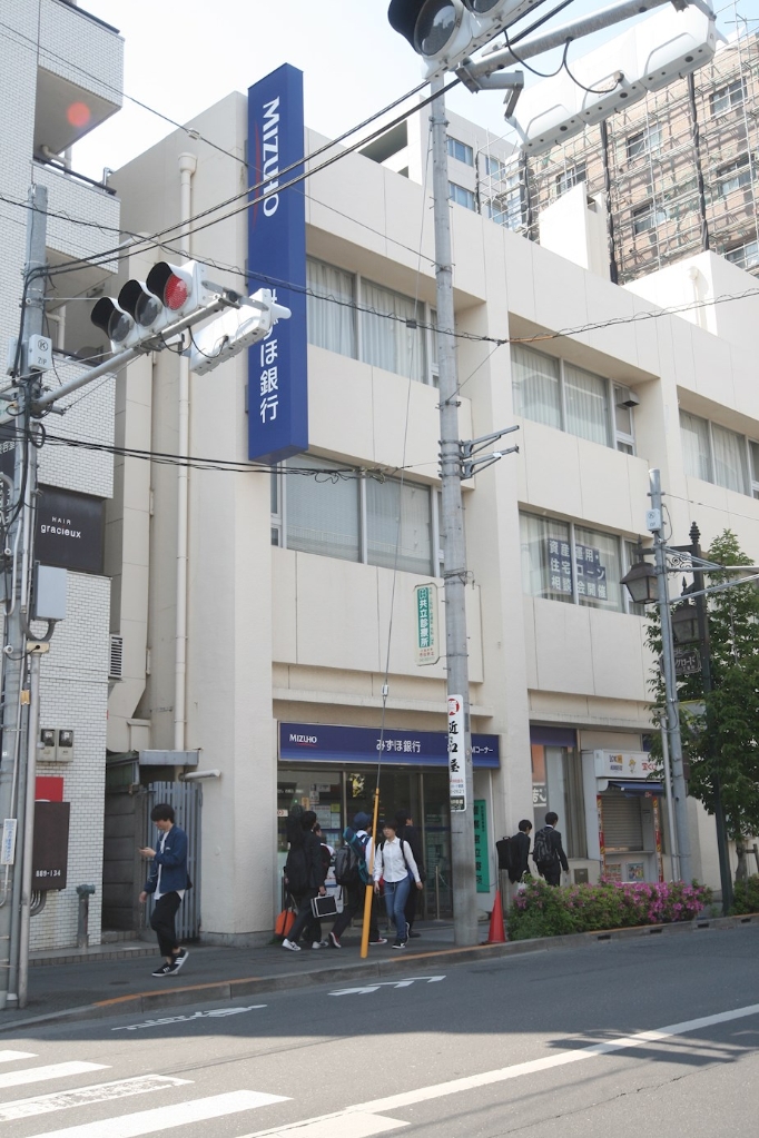 銀行　みずほ銀行小金井支店（銀行）まで373m