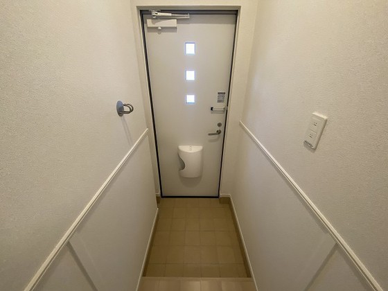 玄関　※別部屋の写真です