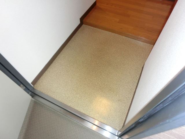 玄関　他部屋参照