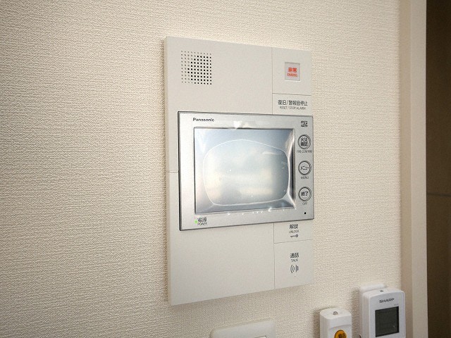 セキュリティ　モニター付きインターホンです