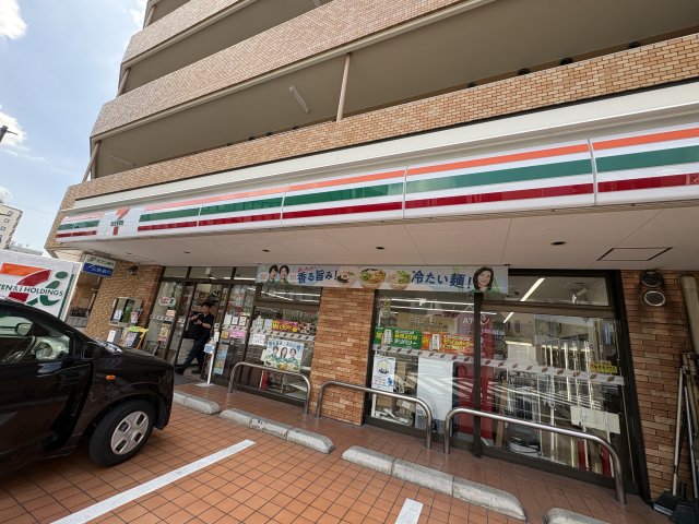 コンビニ　セブン－イレブン　広島若草町店（コンビニ）まで145m