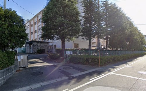 小学校　刈谷市立東刈谷小学校（小学校）まで701m