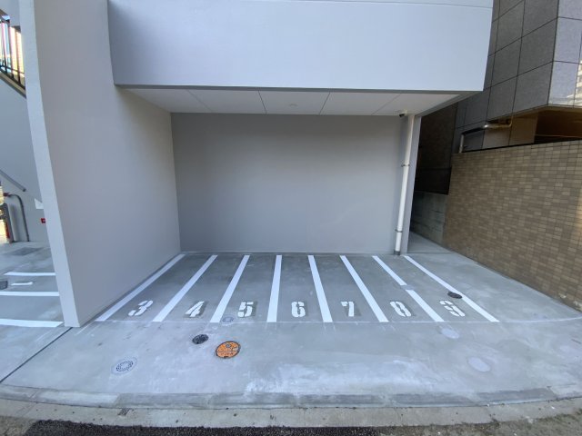 駐車場　MODERN PALAZZO 箱崎駅前