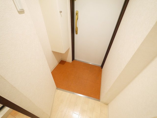 玄関　落ち着いた玄関です