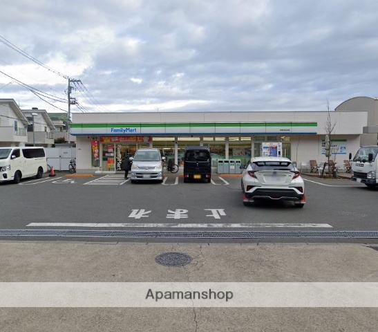 コンビニ　ファミリーマート（コンビニ）まで507m