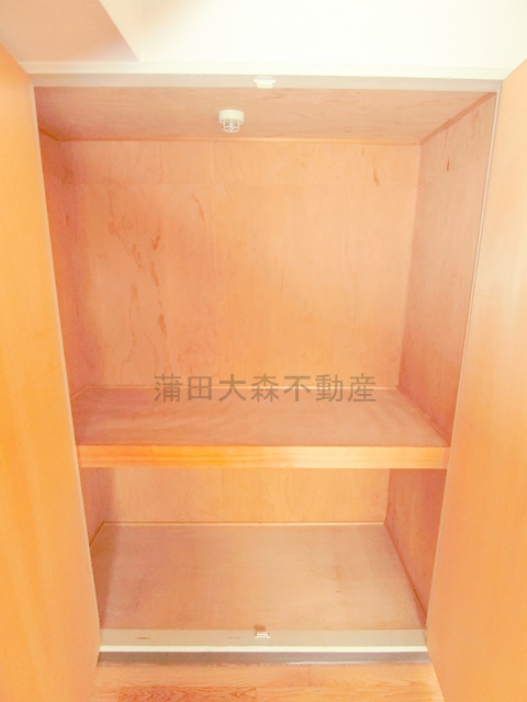 収納　洋室収納