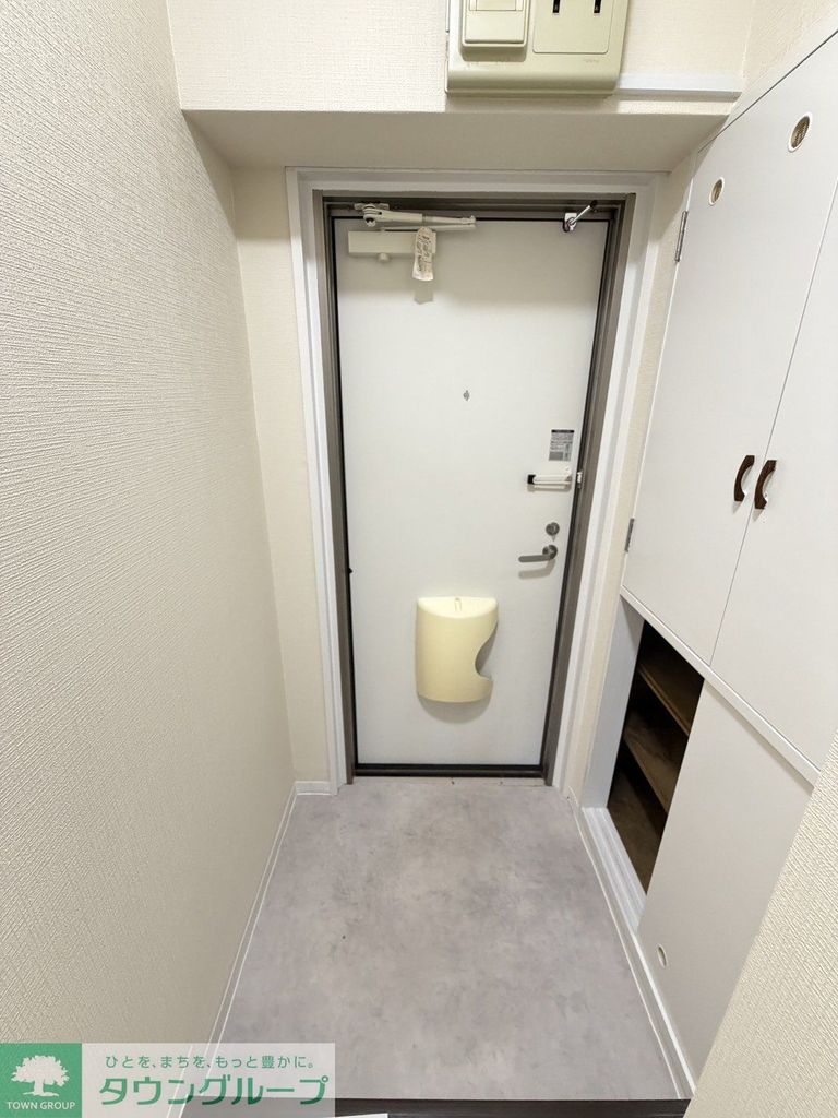 吉岡コーポの玄関写真