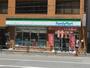 コンビニ　ファミリーマート湯島三丁目店（コンビニ）まで590m
