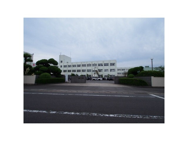 中学校　鹿島市立西部中学校（中学校）まで840m