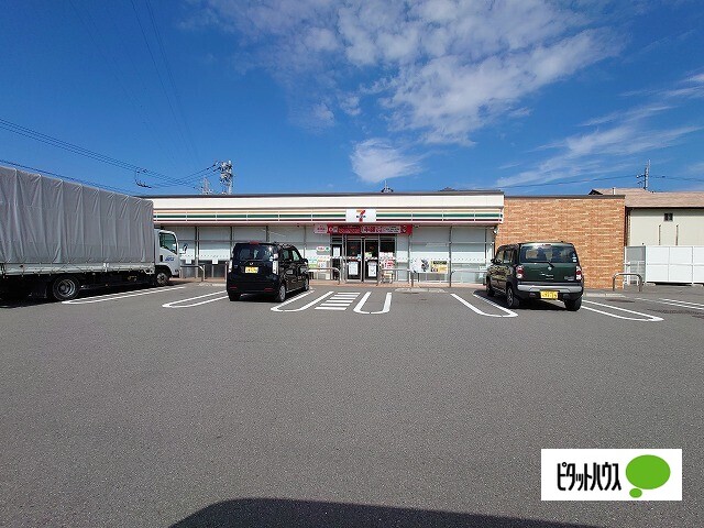 コンビニ　セブンイレブン鳴門黒崎店（コンビニ）まで615m