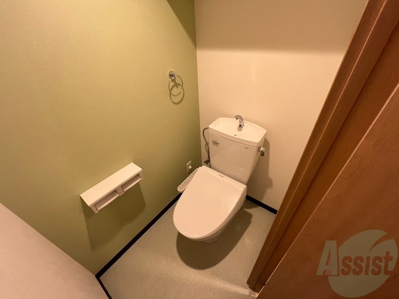 トイレ　トイレです。ウォシュレット付を探している方、おすすめです！