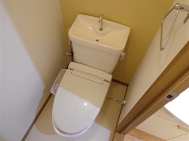 プレジール西島 B棟のトイレ写真