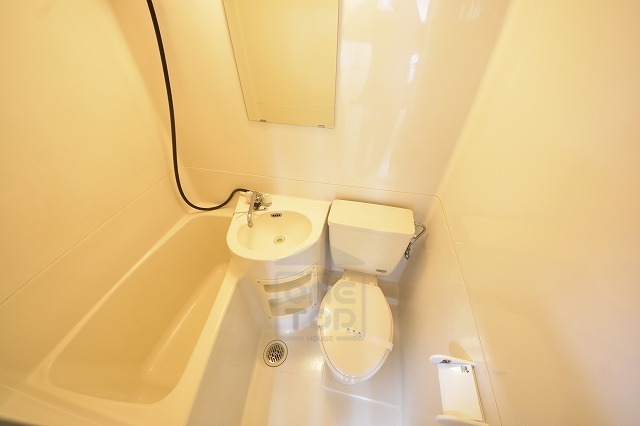 キャロル江坂の風呂写真