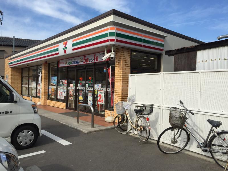 コンビニ　セブンイレブン新潟本町通店（コンビニ）まで177m