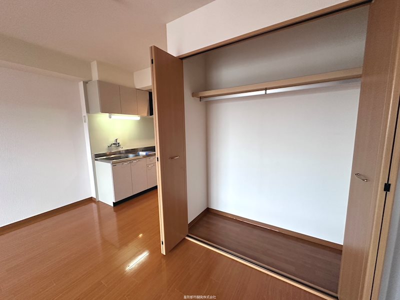 Chez‐soi TATSUMI III番館の内装写真