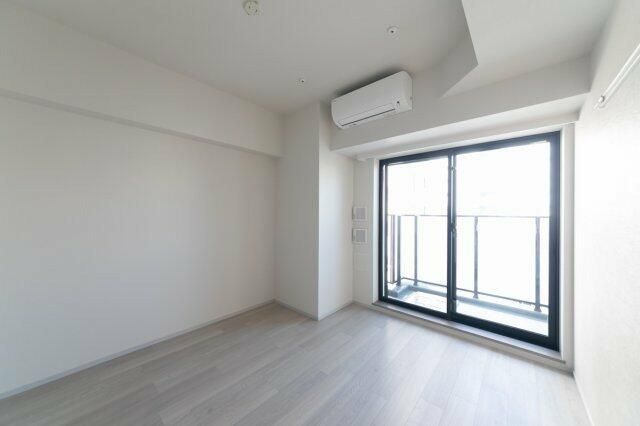 居室・リビング　写真は同タイプ住居です。
