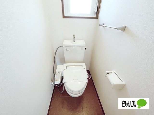 メゾンラフィネ吉田 A/B/C/D/Eのトイレ写真