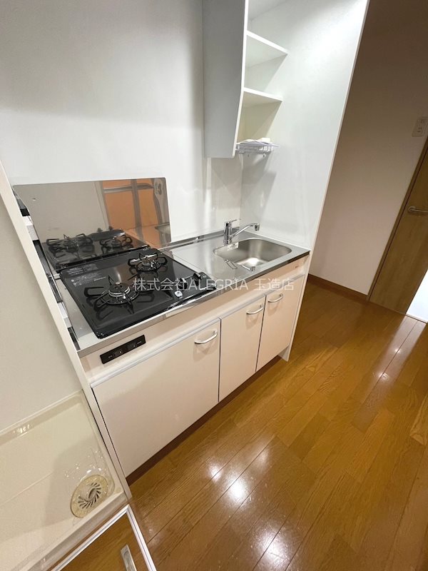 地下鉄長堀鶴見緑地線 玉造駅 徒歩7分 6階建 築27年のキッチン写真
