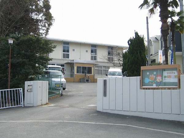 阪急京都線 長岡天神駅 バス乗車時間：13分 最寄りバス停で下車 徒歩4分 2階建 築35年の周辺写真