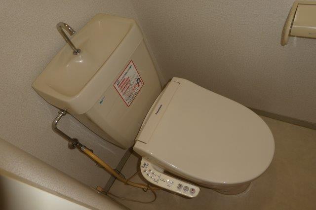 ＪＲ吉備線 東総社駅 徒歩6分 2階建 築35年のトイレ写真
