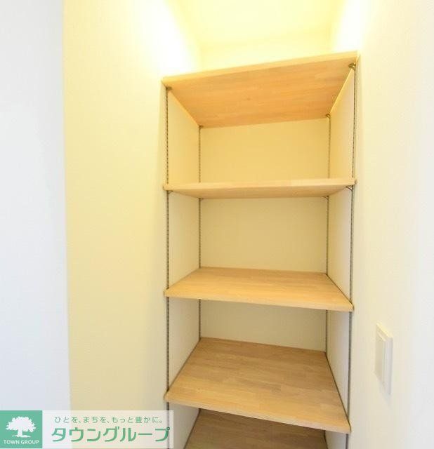 四谷アパートメントEの玄関写真