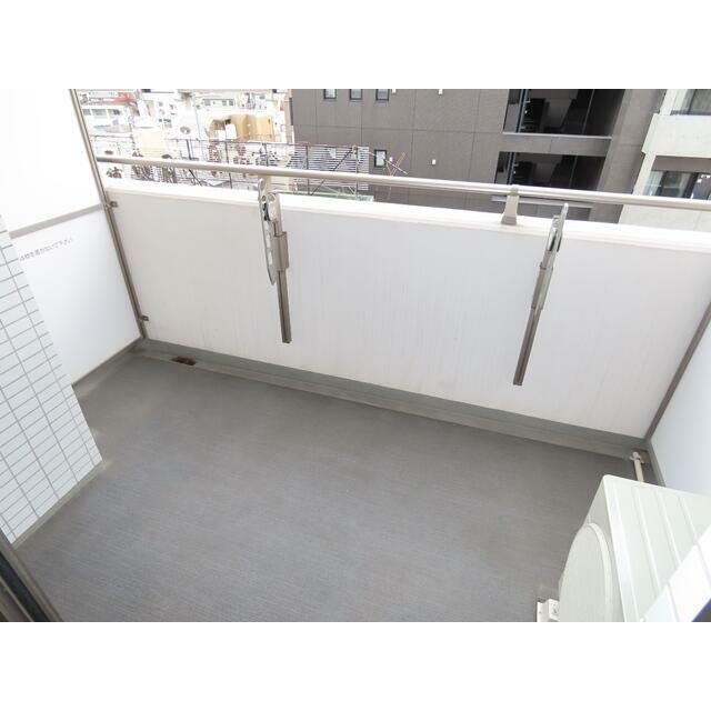 バルコニー　(別タイプ参照写真)クロスレジデンス東十条　北区東十条2
