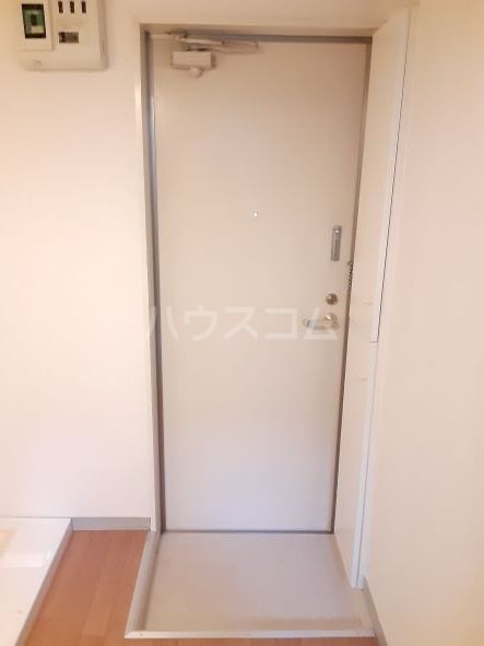 昭和コーポ上柴東の玄関写真