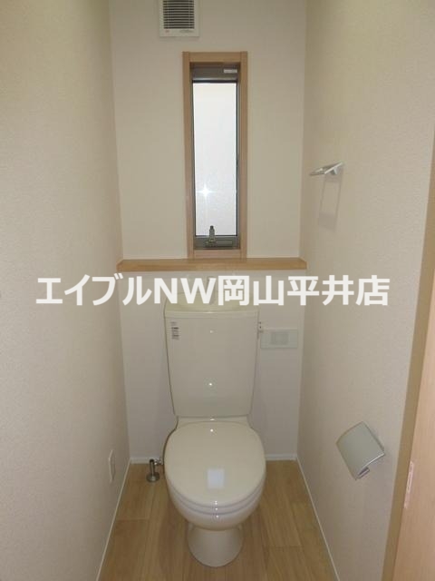 Artemis Aoeのトイレ写真