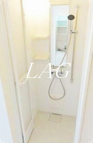 バス・シャワールーム　シャワールーム（別部屋参照）になります。