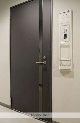 東京メトロ半蔵門線 水天宮前駅 徒歩6分 8階建 築21年の玄関写真