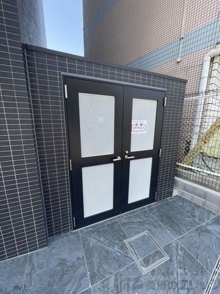 プレサンスNEO上新庄PRIMECRUISの外観写真