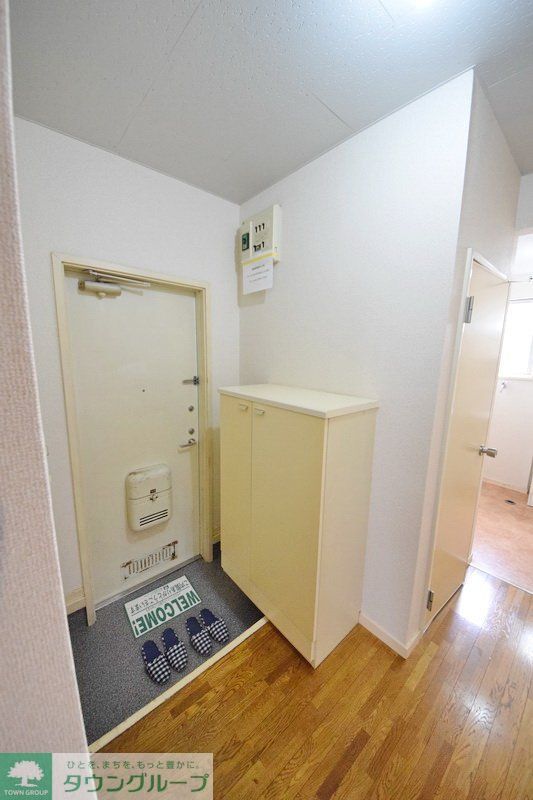 西武新宿線 入曽駅 徒歩9分 2階建 築36年の玄関写真