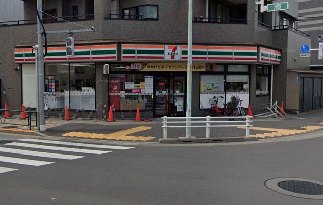 コンビニ　セブンイレブン台東日本堤2丁目店（コンビニ）まで307m