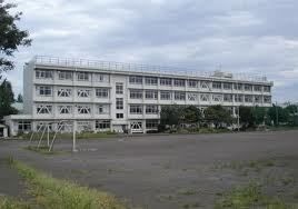 中学校　小平市立小平第二中学校（中学校）まで714m