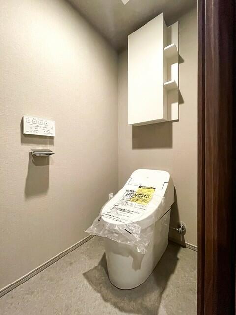 新交通ゆりかもめ 有明テニスの森駅 徒歩9分 15階建 築1年のトイレ写真