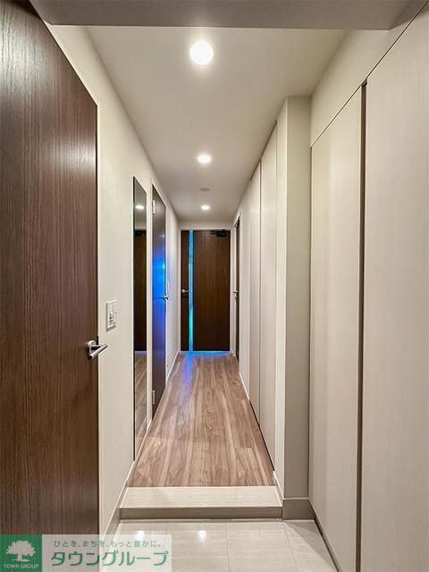 玄関　※写真は同タイプ住戸です。