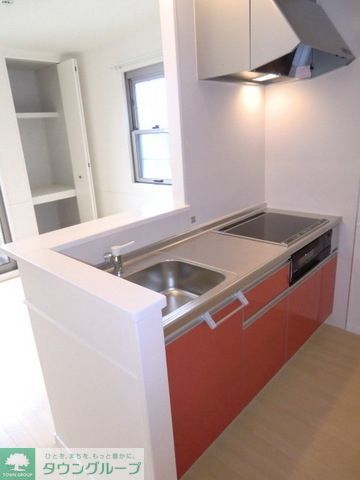 キッチン　カウンターキッチン　グリル付き３口ＩＨシステムキッチン