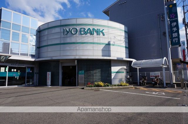 銀行　伊予銀行城北支店（銀行）まで508m