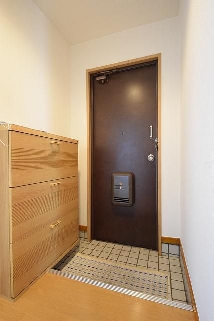 玄関　★シューズボックス付きの玄関です★