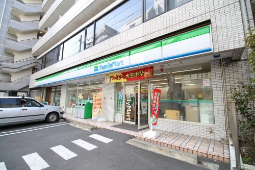 コンビニ　ファミリーマート 柏四丁目店（コンビニ）まで79m