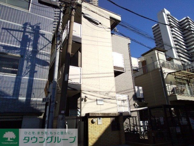 レオパレスイキ西新宿の外観写真