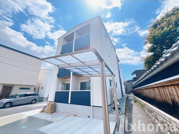 建物外観　外観は落ち着いています